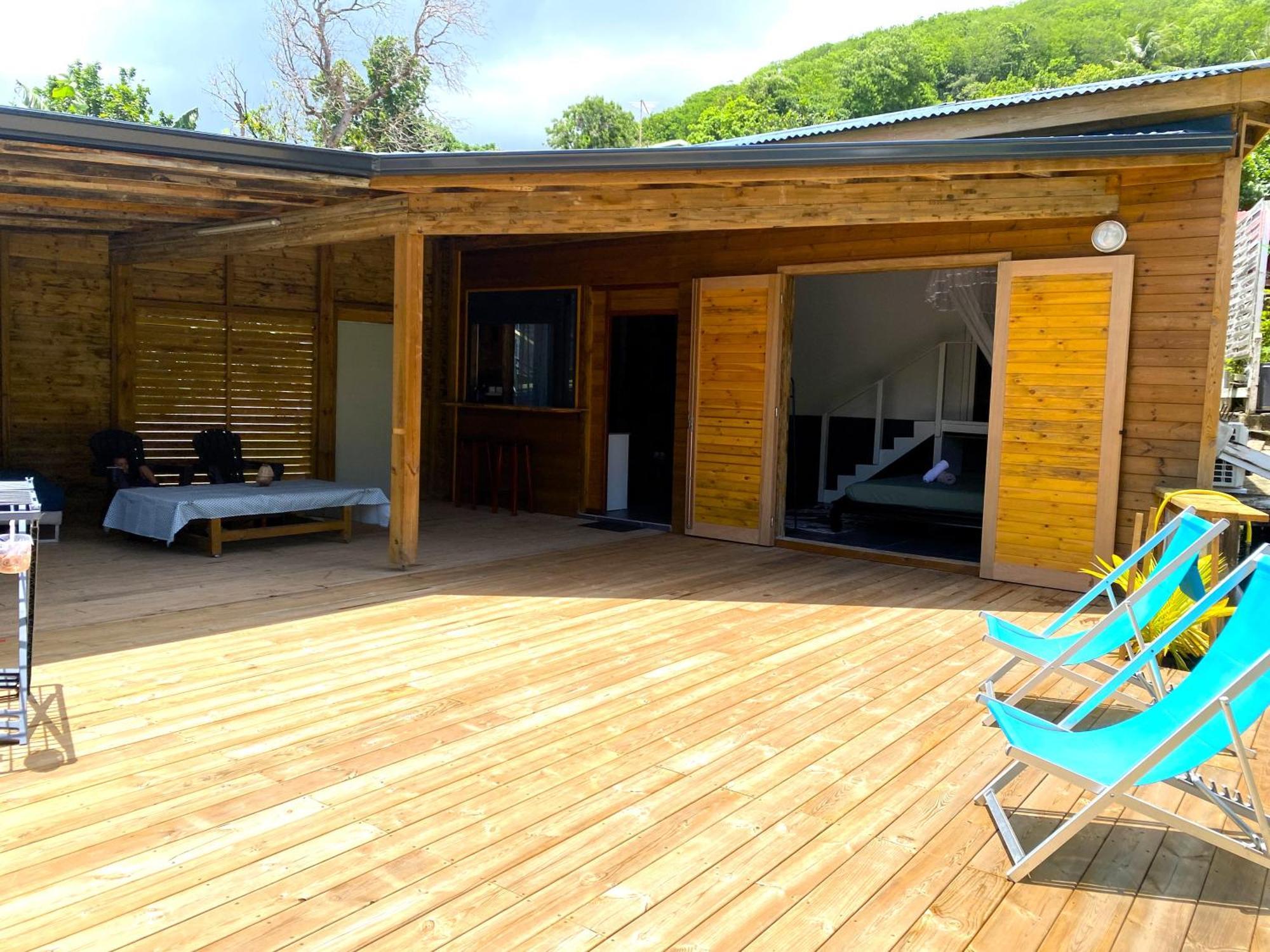Charmant Bungalow Tout Confort Climatise - Terrasse Et Acces Plage ! Deshaies Exterior photo